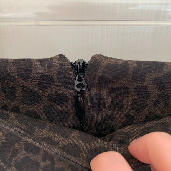 New York & Company Women's Pencil Skirt, Brown Leopard Print, size XS NWT - Picture 5 of 8